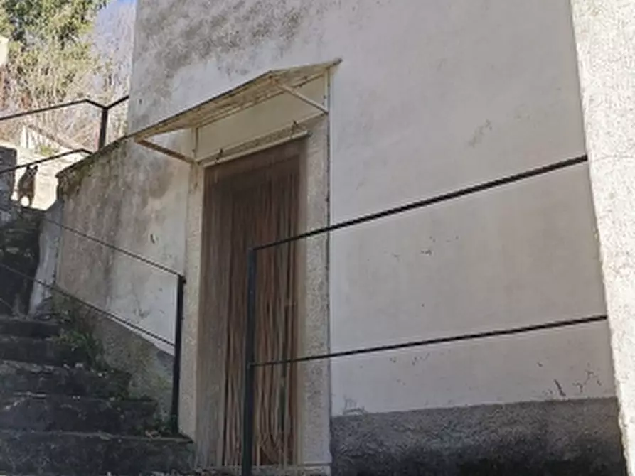 Immagine 17 di Casa indipendente in vendita  a Sessano Del Molise