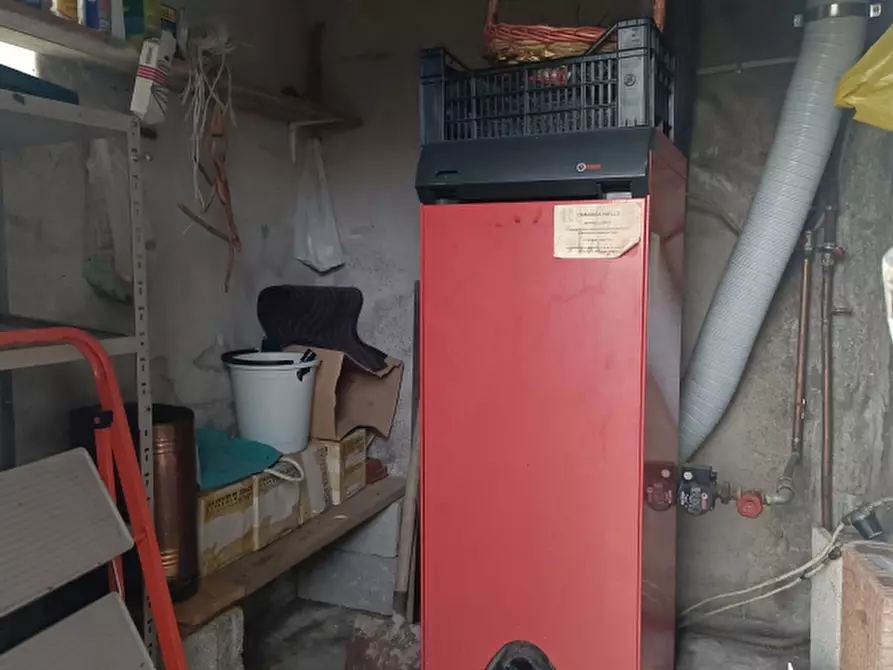 Immagine 23 di Casa indipendente in vendita  a Sessano Del Molise