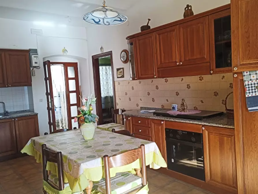 Immagine 4 di Casa indipendente in vendita  a Sessano Del Molise