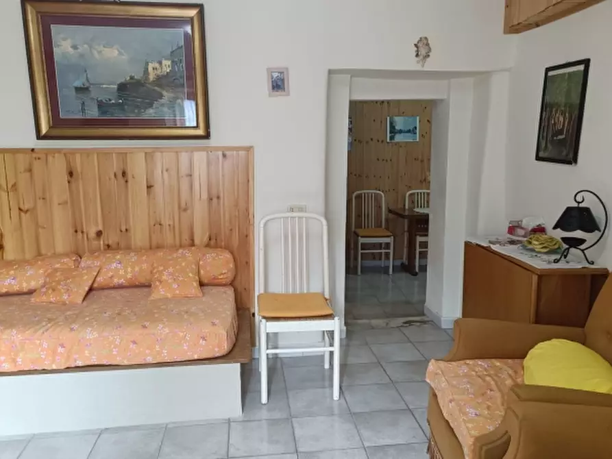 Immagine 15 di Casa indipendente in vendita  in VIA BORGO SNC a Castelpizzuto