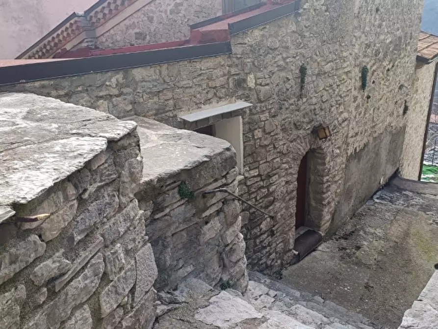 Immagine 9 di Casa indipendente in vendita  in VIA BORGO SNC a Castelpizzuto