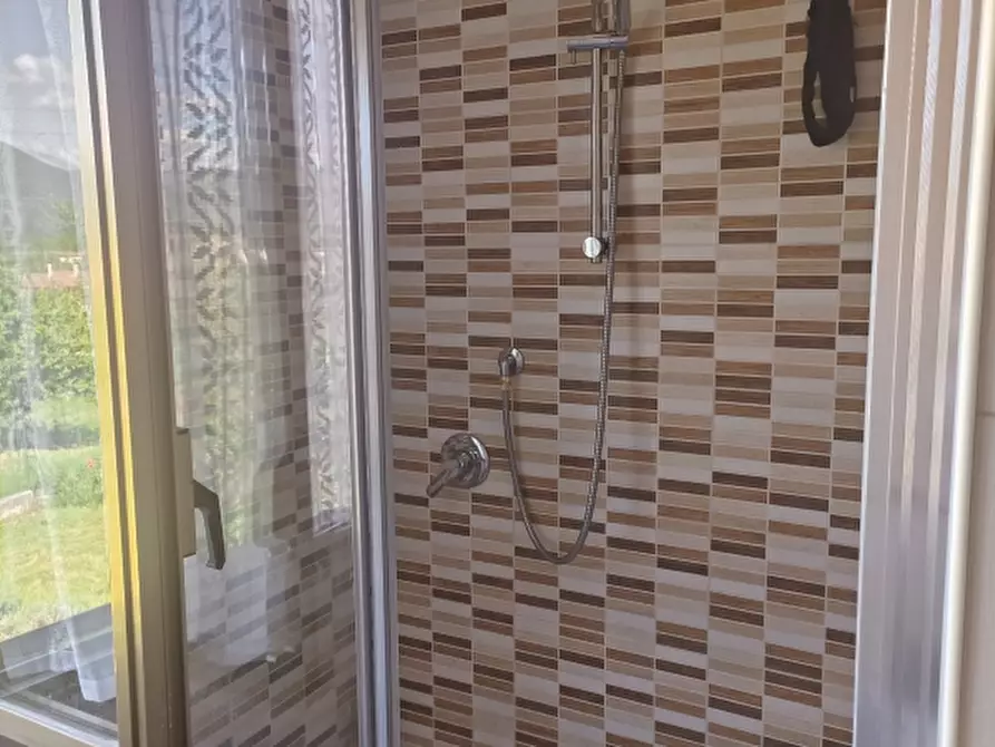 Immagine 17 di Casa indipendente in vendita  a Monteroduni