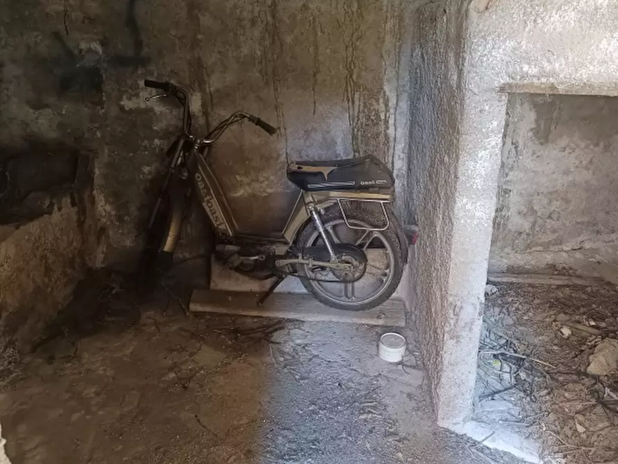 Immagine 26 di Casa indipendente in vendita  a Miranda