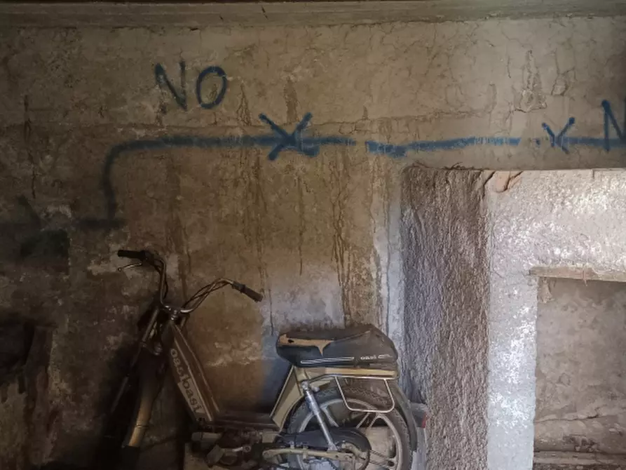 Immagine 27 di Casa indipendente in vendita  a Miranda