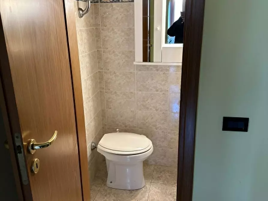 Immagine 10 di Casa indipendente in vendita  a Miranda