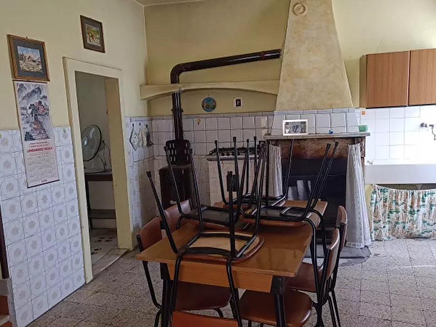 Immagine 4 di Casa indipendente in vendita  a Isernia