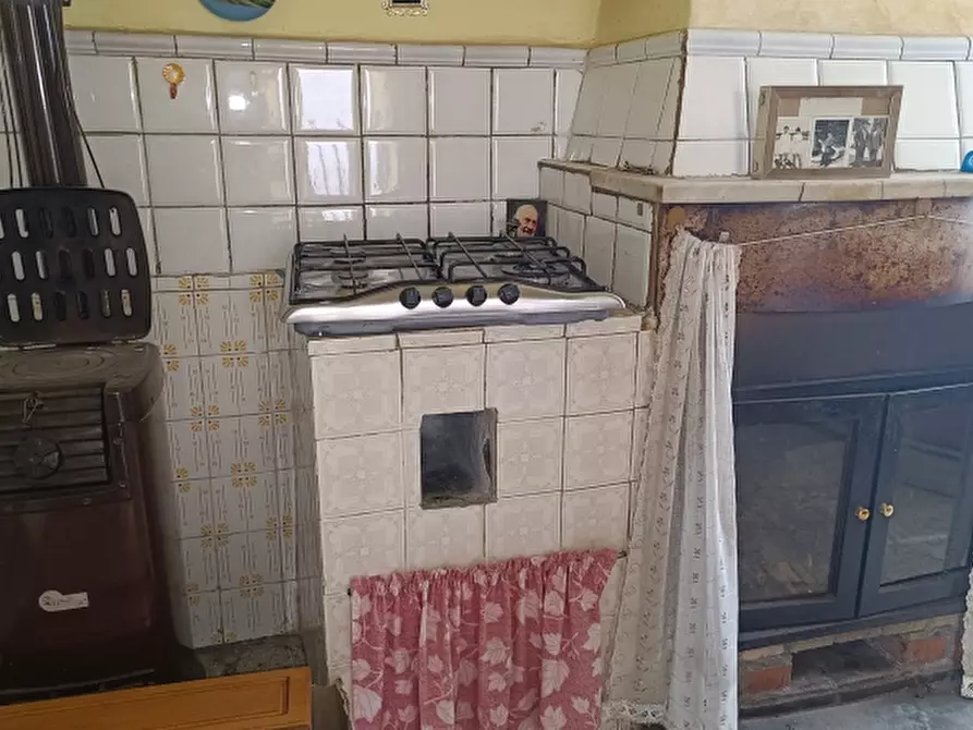 Immagine 6 di Casa indipendente in vendita  a Isernia