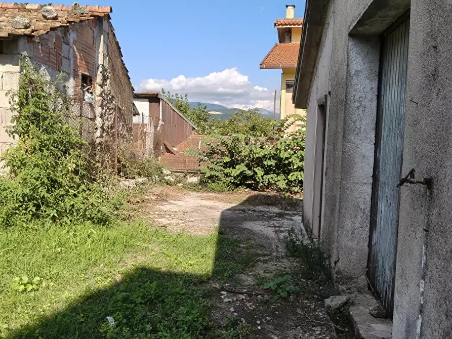 Immagine 3 di Casa indipendente in vendita  a Colli A Volturno
