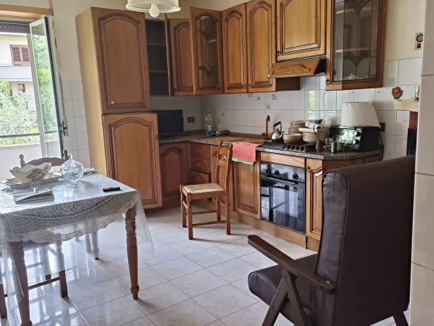 Immagine 4 di Villa in vendita  a Pesche