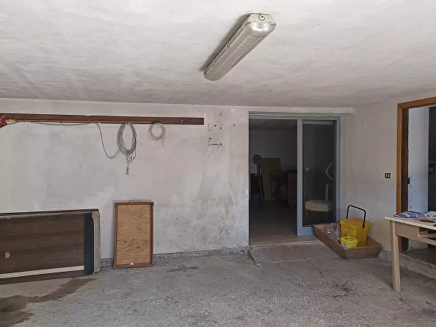 Immagine 34 di Villa in vendita  a Pesche