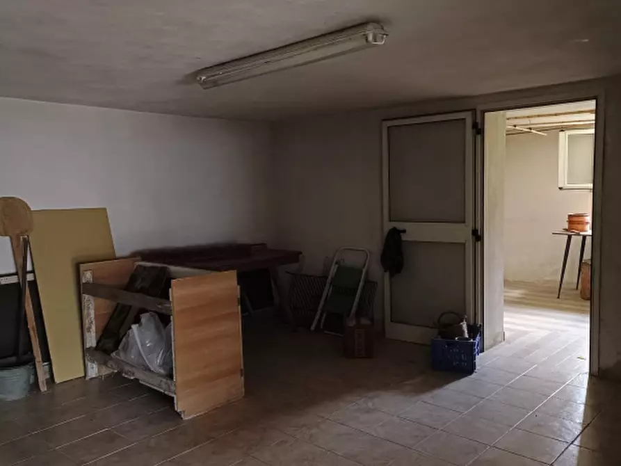 Immagine 35 di Villa in vendita  a Pesche