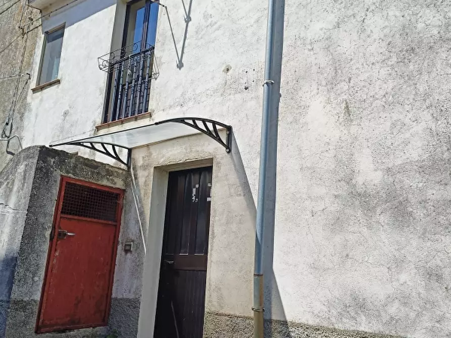 Immagine 2 di Casa indipendente in vendita  a Sessano Del Molise