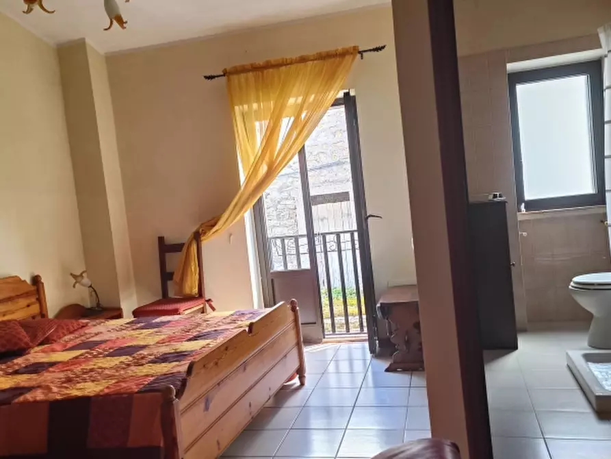 Immagine 15 di Casa indipendente in vendita  a Sessano Del Molise