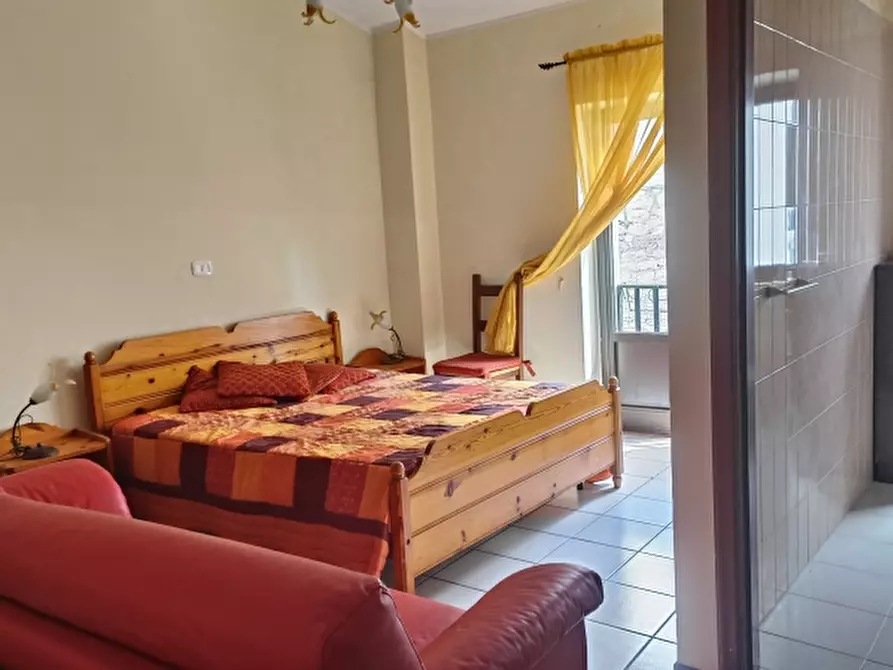 Immagine 18 di Casa indipendente in vendita  a Sessano Del Molise