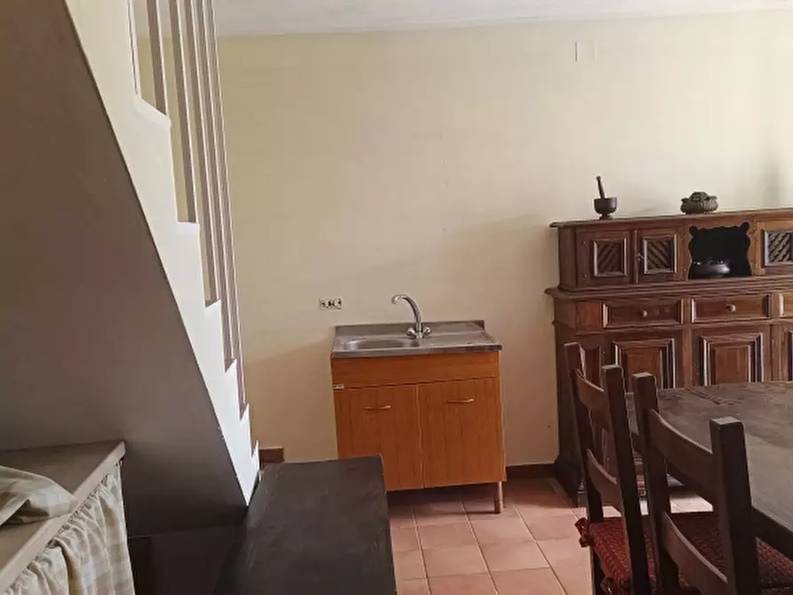 Immagine 9 di Casa indipendente in vendita  a Sessano Del Molise