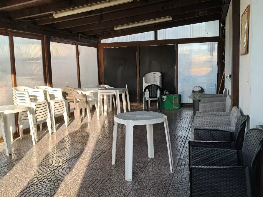 Immagine 11 di Attività commerciale in vendita  a Macchia D'isernia