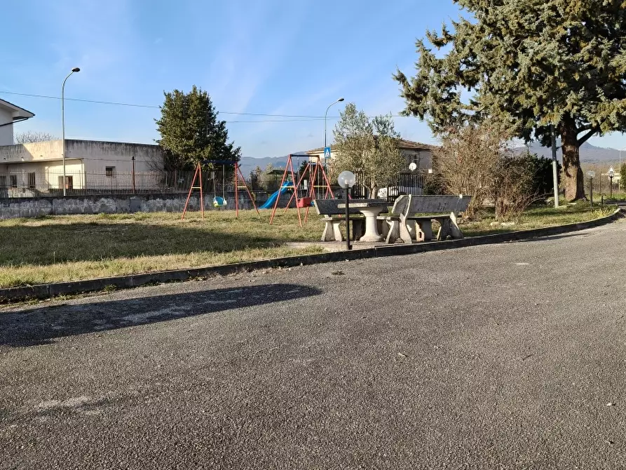 Immagine 21 di Attività commerciale in vendita  a Macchia D'isernia