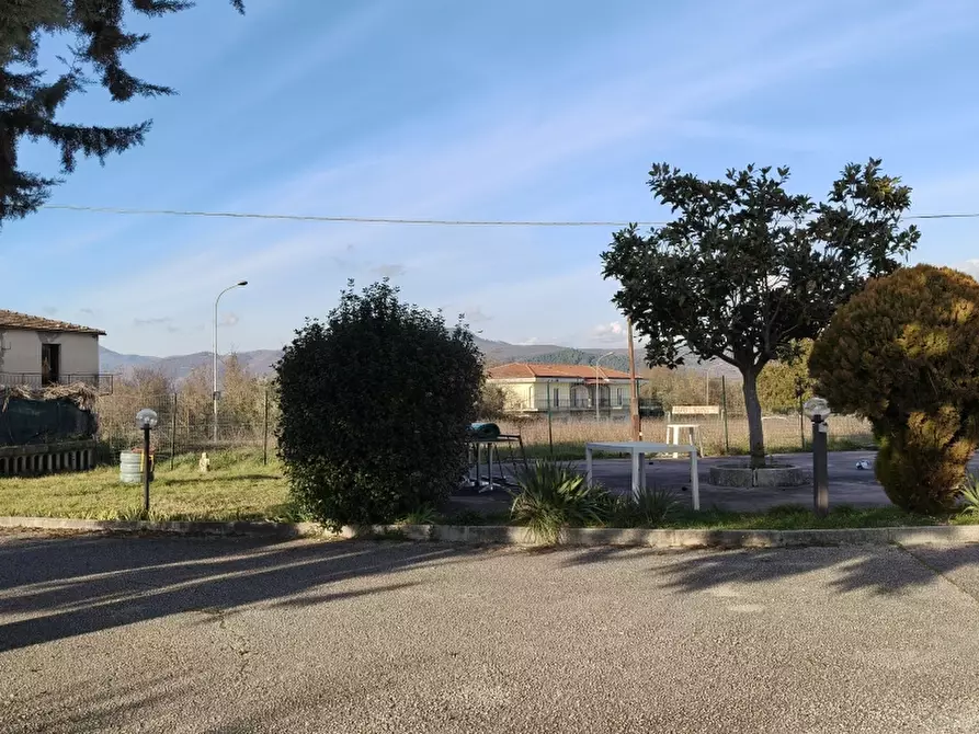 Immagine 24 di Attività commerciale in vendita  a Macchia D'isernia