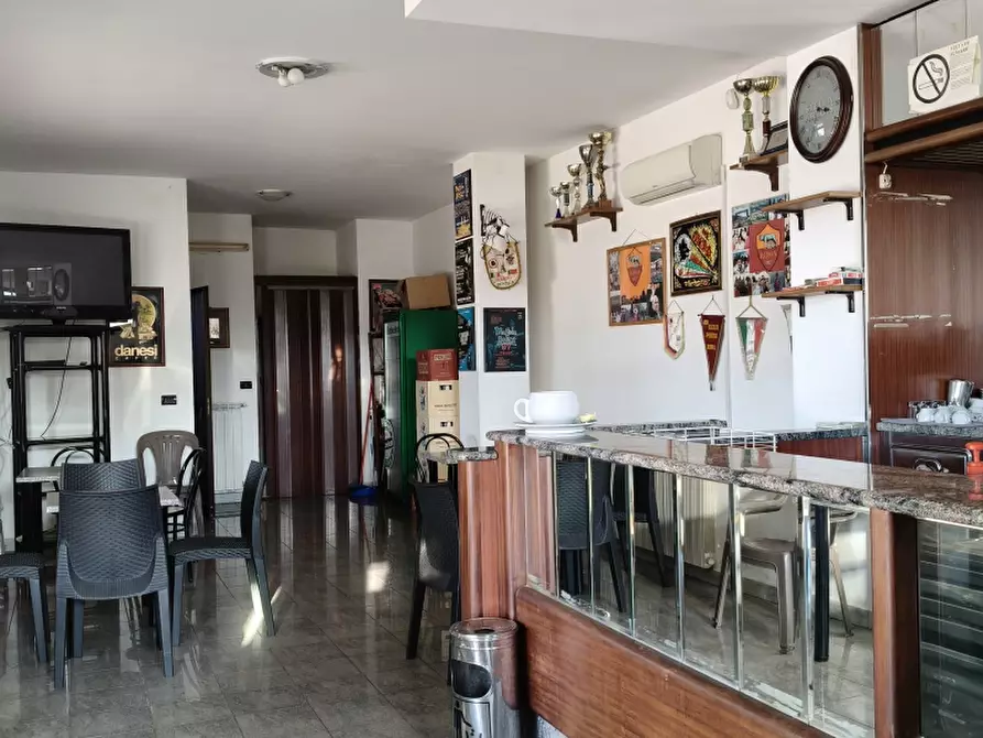 Immagine 6 di Attività commerciale in vendita  a Macchia D'isernia