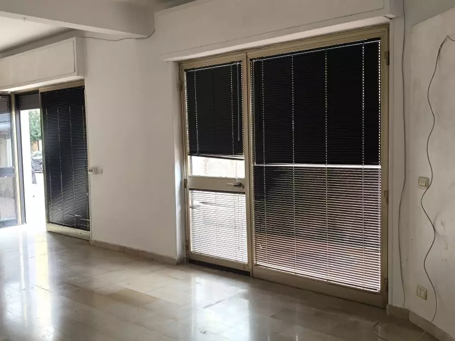 Immagine 7 di Locale commerciale in vendita  a Isernia