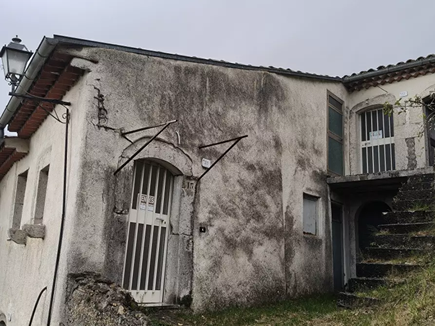 Immagine 1 di Appartamento in vendita  a Cerro Al Volturno