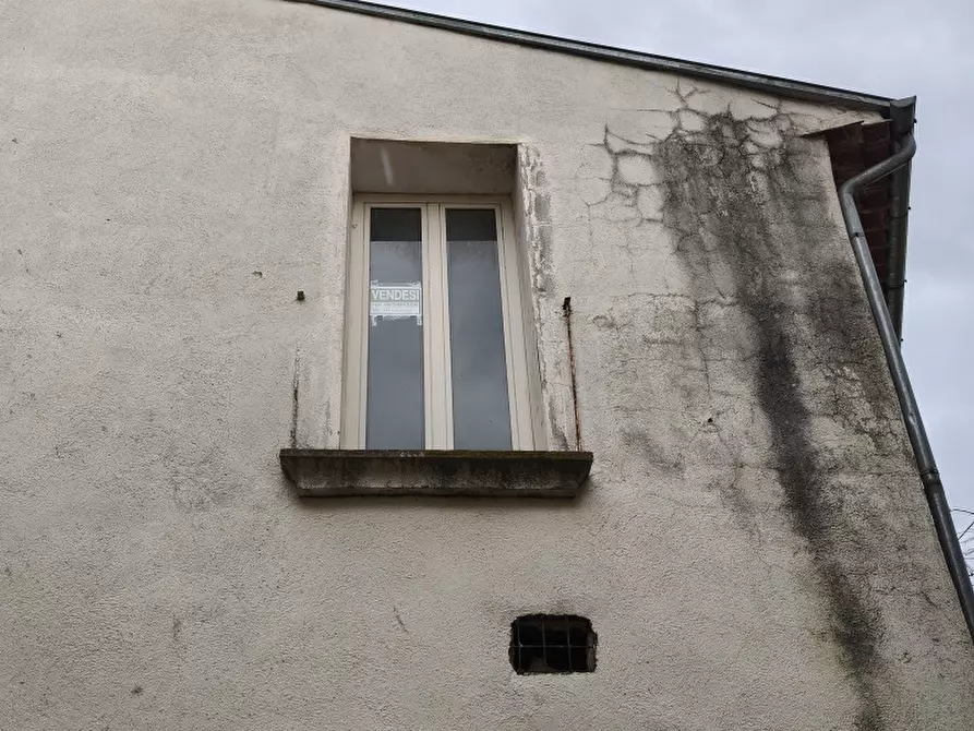 Immagine 2 di Appartamento in vendita  a Cerro Al Volturno