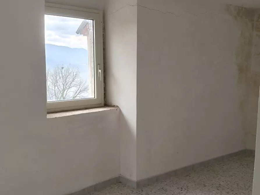 Immagine 15 di Appartamento in vendita  a Cerro Al Volturno