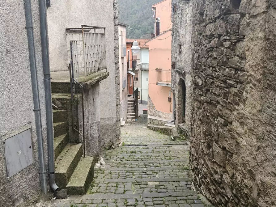 Immagine 15 di Casa indipendente in vendita  a Carpinone