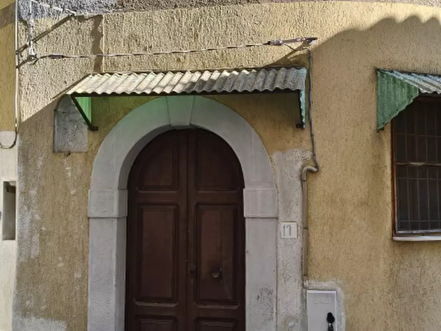 Immagine 1 di Casa indipendente in vendita  a Colli A Volturno