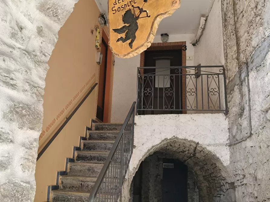 Immagine 2 di Casa indipendente in vendita  a Carpinone