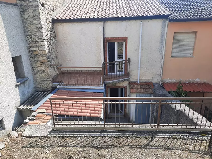 Immagine 28 di Casa indipendente in vendita  a Carpinone