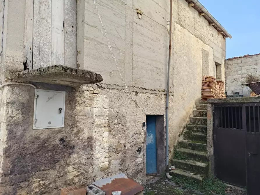 Immagine 3 di Casa indipendente in vendita  a Isernia