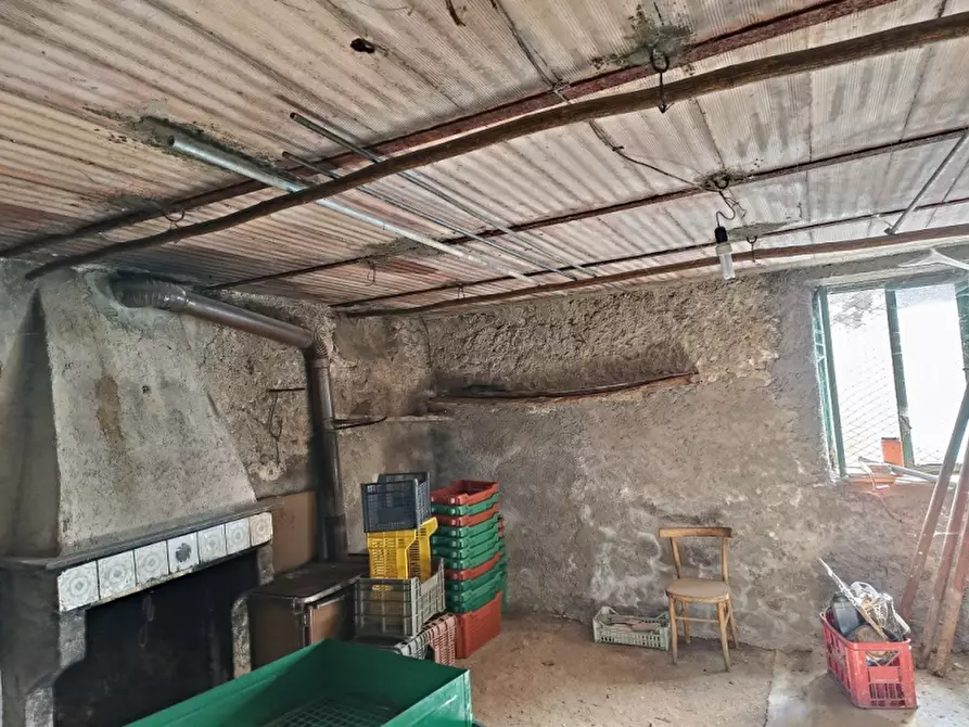 Immagine 4 di Casa indipendente in vendita  a Isernia