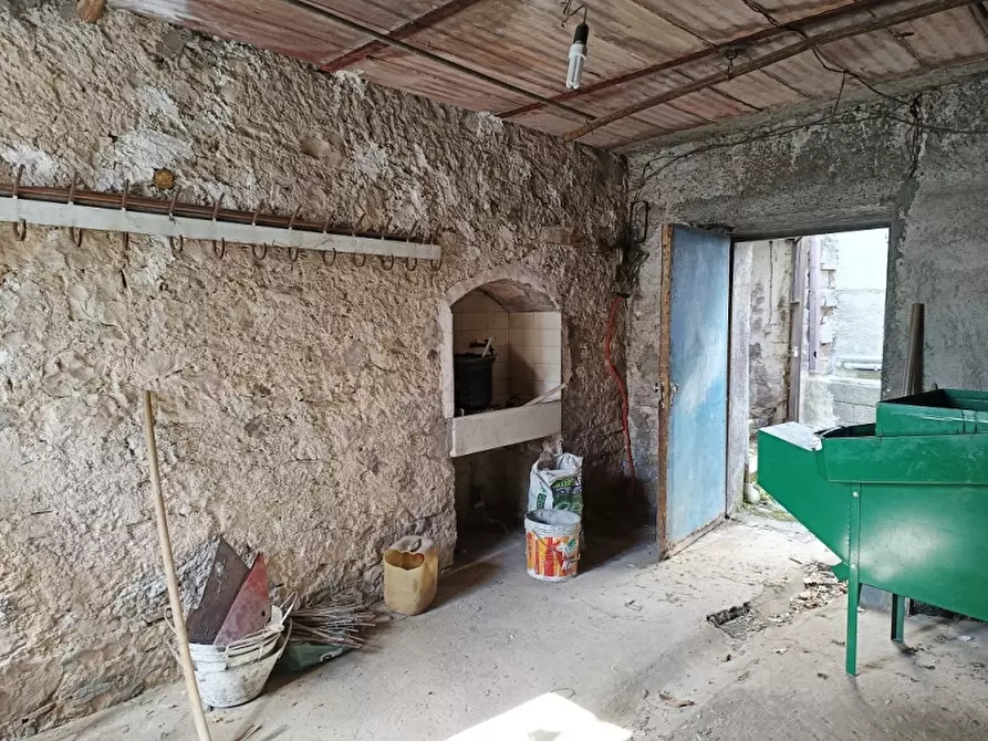 Immagine 5 di Casa indipendente in vendita  a Isernia