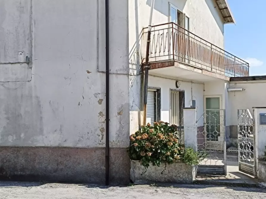 Immagine 23 di Casa indipendente in vendita  a Isernia