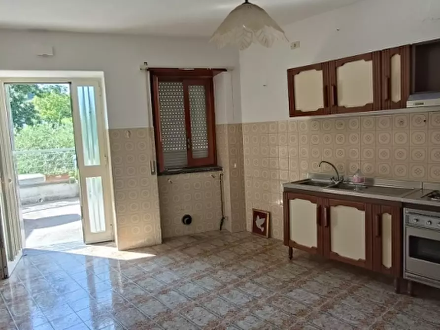 Immagine 6 di Casa indipendente in vendita  a Isernia