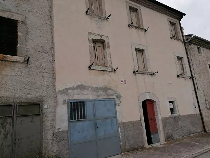 Immagine 4 di Casa indipendente in vendita  in VIA PITASSI a Ateleta