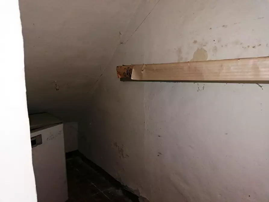 Immagine 6 di Porzione di casa in vendita  a Sessano Del Molise