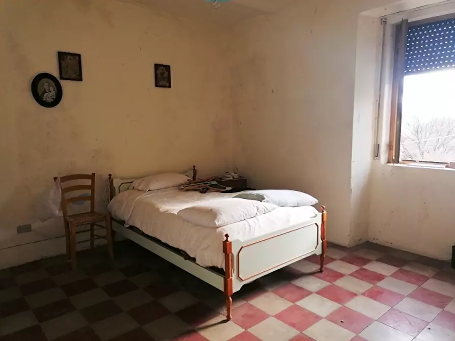 Immagine 8 di Casa indipendente in vendita  a Sessano Del Molise