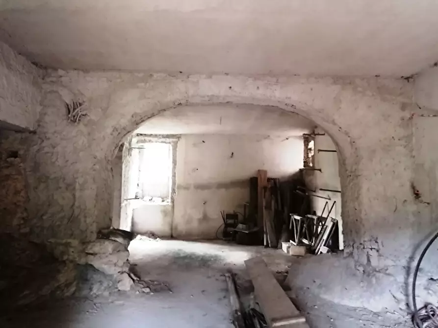 Immagine 8 di Casa indipendente in vendita  in Via Pescocupo a Sessano Del Molise