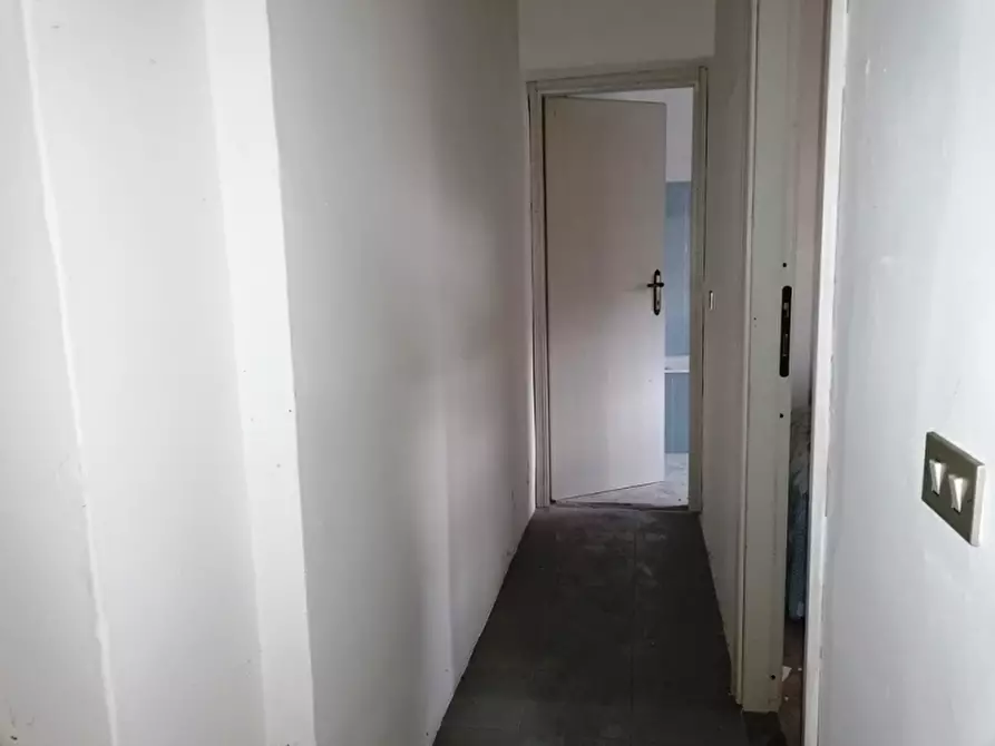 Immagine 9 di Casa indipendente in vendita  a Sessano Del Molise