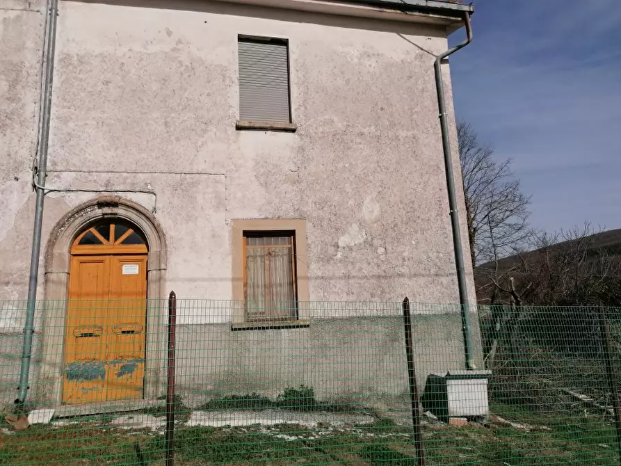 Immagine 1 di Casa indipendente in vendita  a Sessano Del Molise