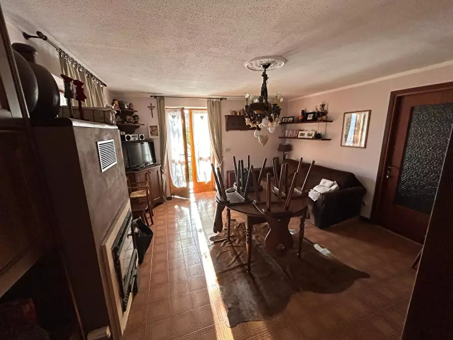 Immagine 11 di Villa in vendita  a Challand-Saint-Anselme