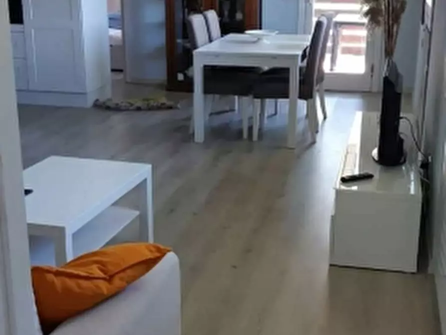 Immagine 14 di Appartamento in affitto  a Challand-Saint-Anselme