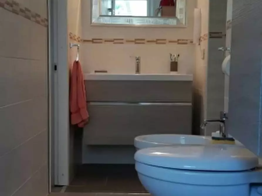 Immagine 10 di Appartamento in affitto  a Challand-Saint-Anselme