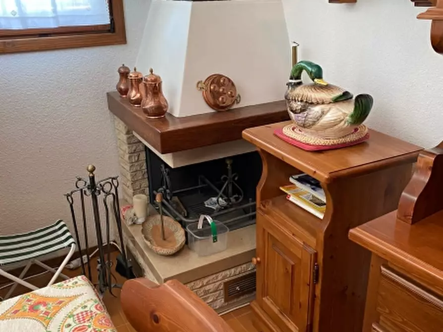 Immagine 5 di Monolocale in vendita  a Saint-Vincent