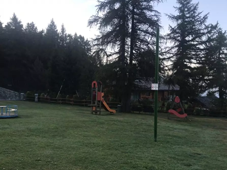 Immagine 12 di Mansarda in vendita  a Saint-Vincent