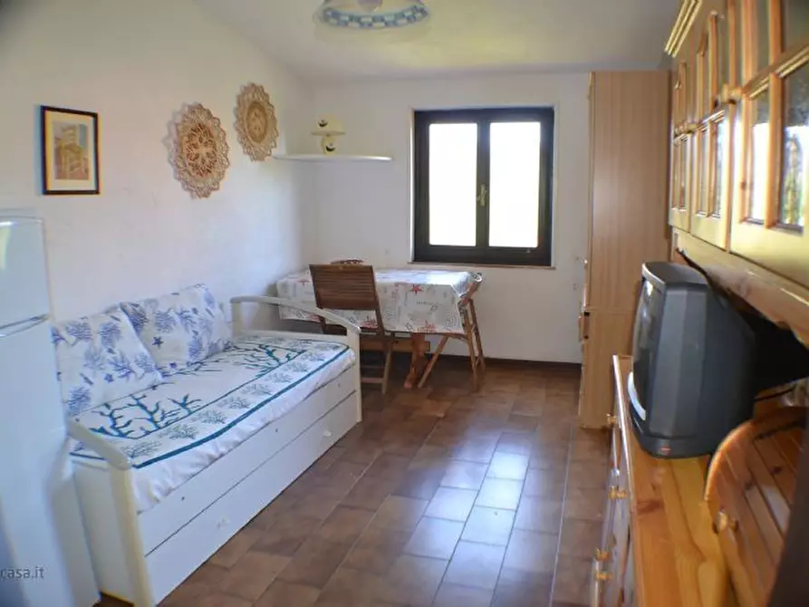 Immagine 2 di Villa in affitto  a San Teodoro