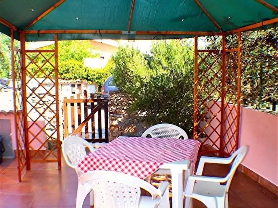 Immagine 18 di Casa vacanze in affitto  in via monti 22 a San Teodoro