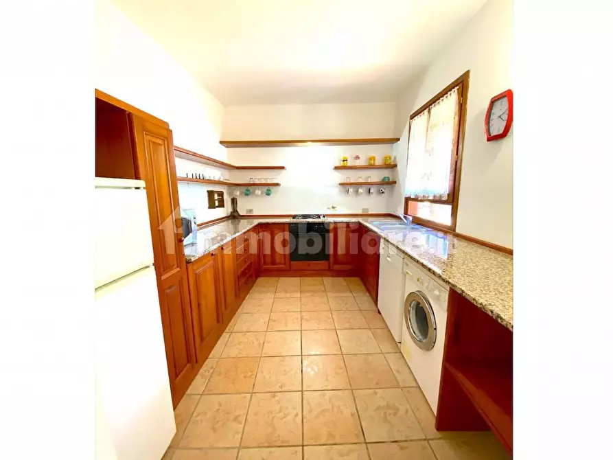 Immagine 18 di Villa in affitto  in Via Liguria a San Teodoro